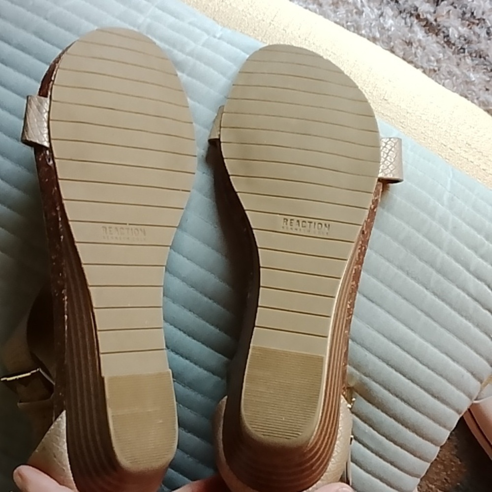 Kenneth Cole Tan Ankle Strap Sandals 9.5 Med - Picture 8 of 16